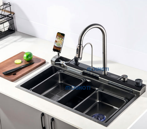 Waterfall kitchen sink